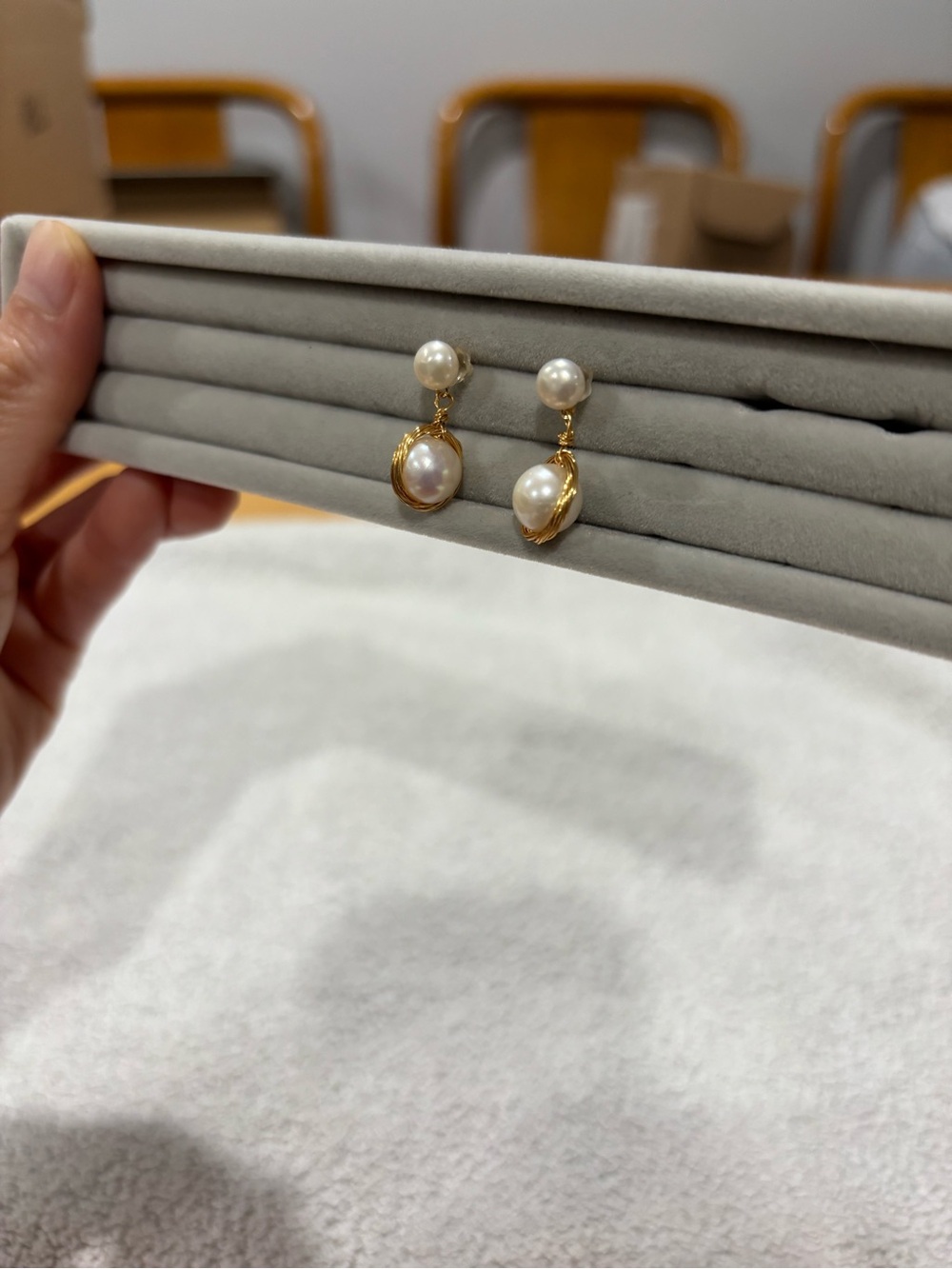 Classic Gold and White Pearl Drop Earrings - Elegant Women's Jewelry - Picture 5 of 11
